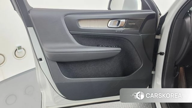 Volvo XC40 id 4864910 из Кореи 16