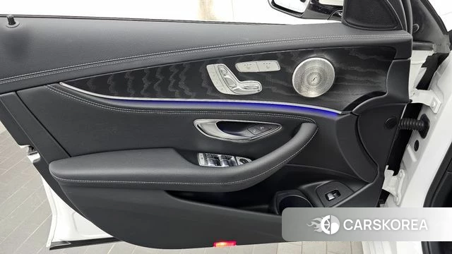 Mercedes-Benz E-Class W213 id 4730501 из Кореи 16
