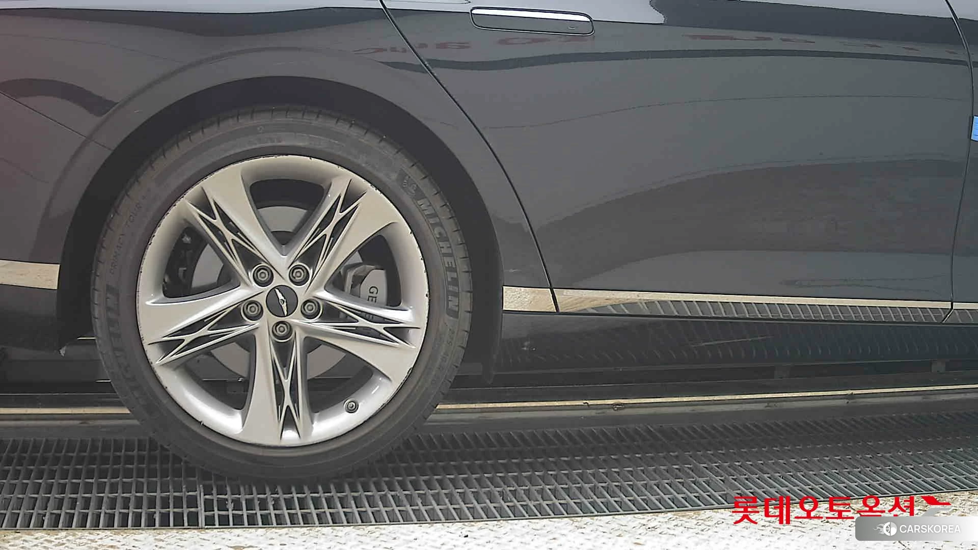 Hyundai G90 id 4902576 из Кореи 16