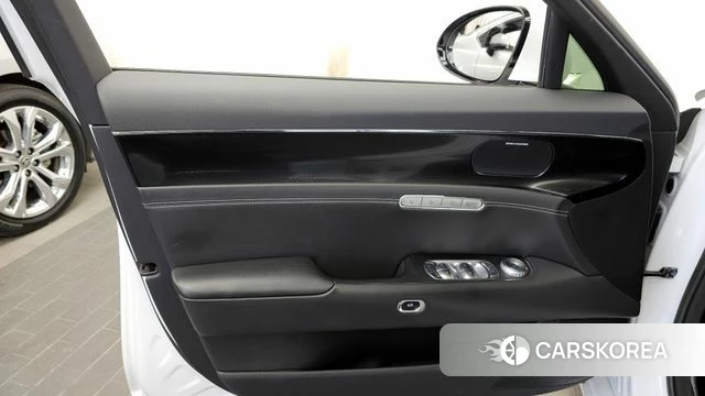 Genesis G90 (RS4) id 4323111 из Кореи 16