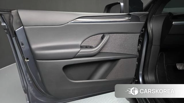 Tesla Model X id 4381906 из Кореи 16