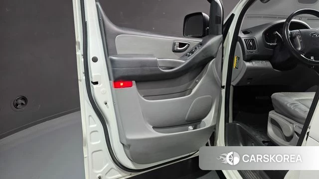 Hyundai The New Grand Starex id 4587518 из Кореи 16