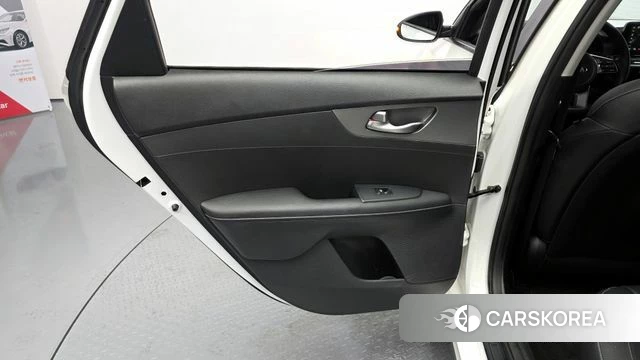 Kia Come New K3 id 4324829 из Кореи 16