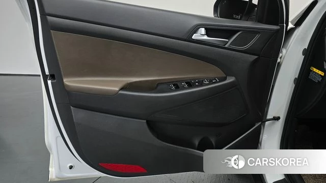 Hyundai All New Tucson id 4536574 из Кореи 16