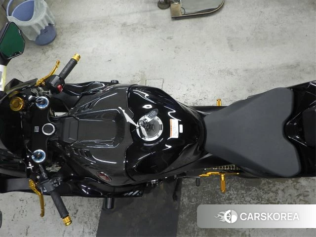 Проданный Honda CBR1000RR-R FIREBLADE SP id 4200425 из Японии, фото 16