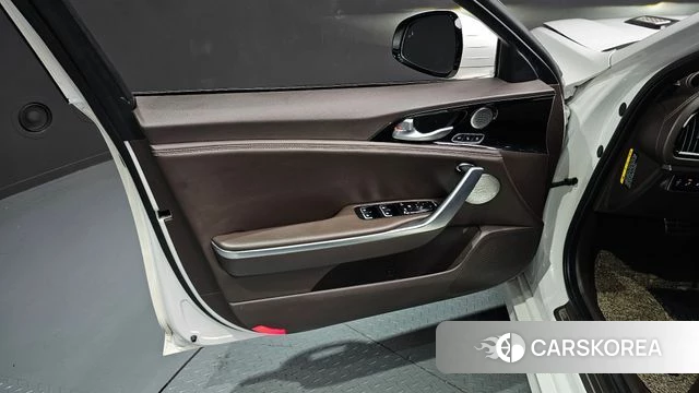 Kia Stinger id 4424945 из Кореи 16