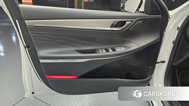 Hyundai The New Grandeur IG Hybrid id 4429560 из Кореи 16
