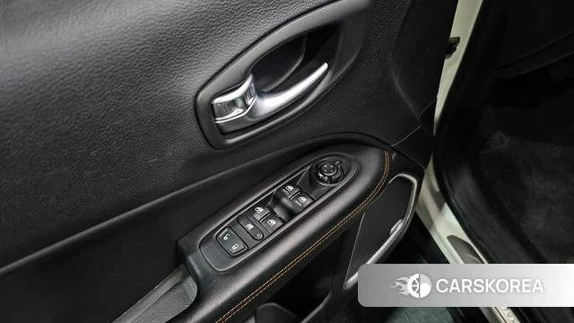 Jeep Compass 2nd Generation id 4225439 из Кореи 16