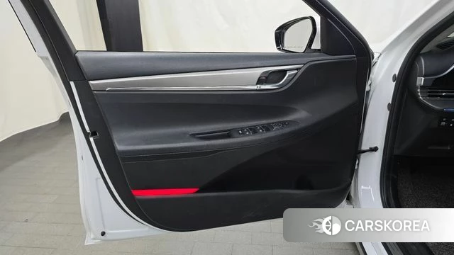 Hyundai The New Grandeur IG Hybrid id 4636488 из Кореи 16