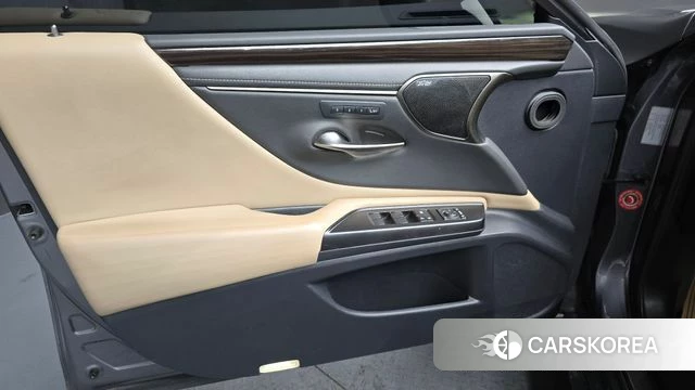 Lexus ES300h 7th generation id 4751071 из Кореи 16
