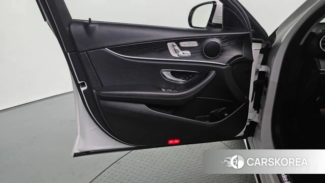 Mercedes-Benz E-Class W213 id 4410719 из Кореи 16