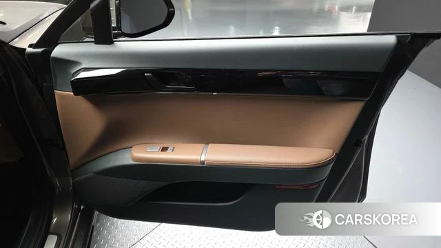 Hyundai Grandeur Hybrid (GN7) id 4928621 из Кореи 16