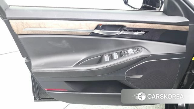 Genesis G90 id 4465097 из Кореи 16