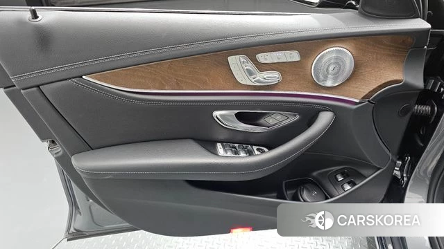 Mercedes-Benz E-Class W213 id 4708140 из Кореи 16