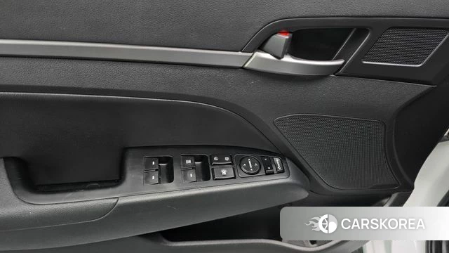 Hyundai Avante AD id 4722564 из Кореи 16