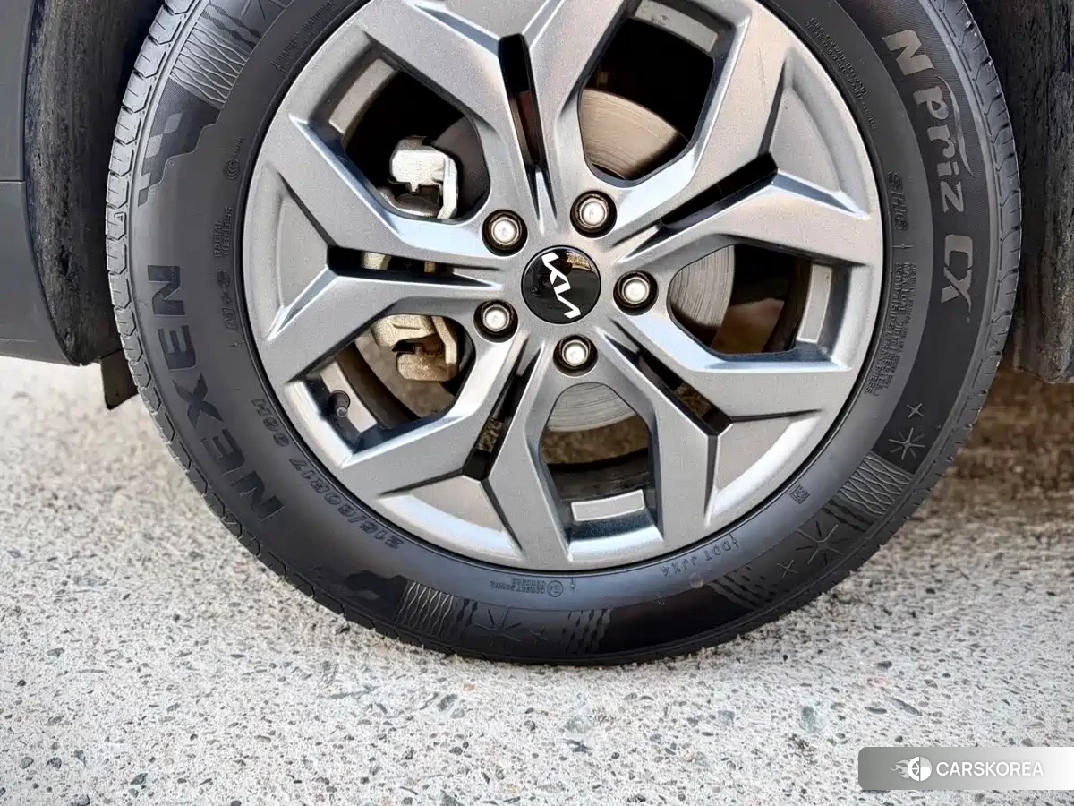 Kia Seltos id 4515330 из Китая 16