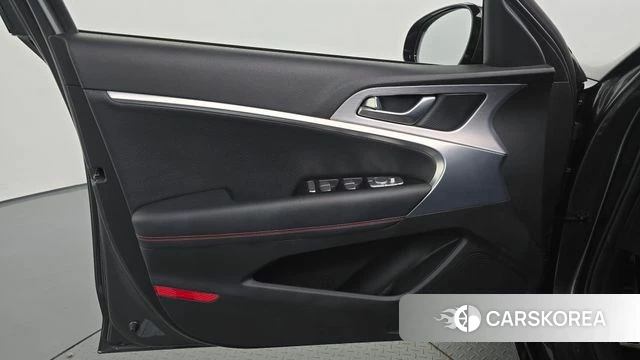 Genesis G70 id 4662906 из Кореи 16