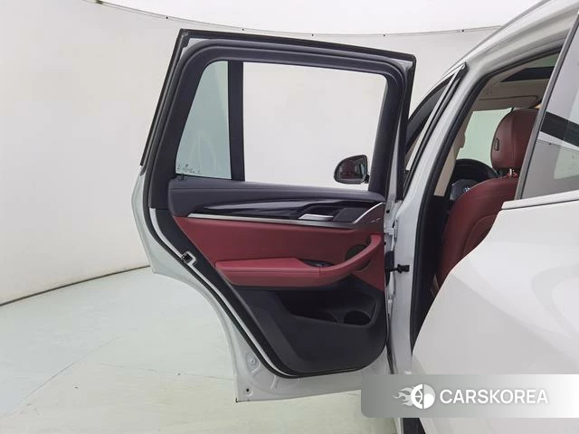 BMW X3 id 4348435 из Китая 16