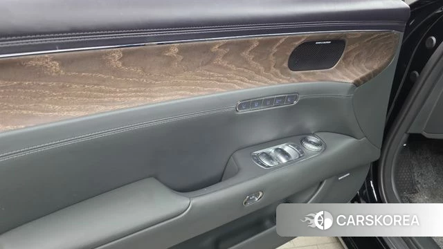 Genesis G90 (RS4) id 4316220 из Кореи 16