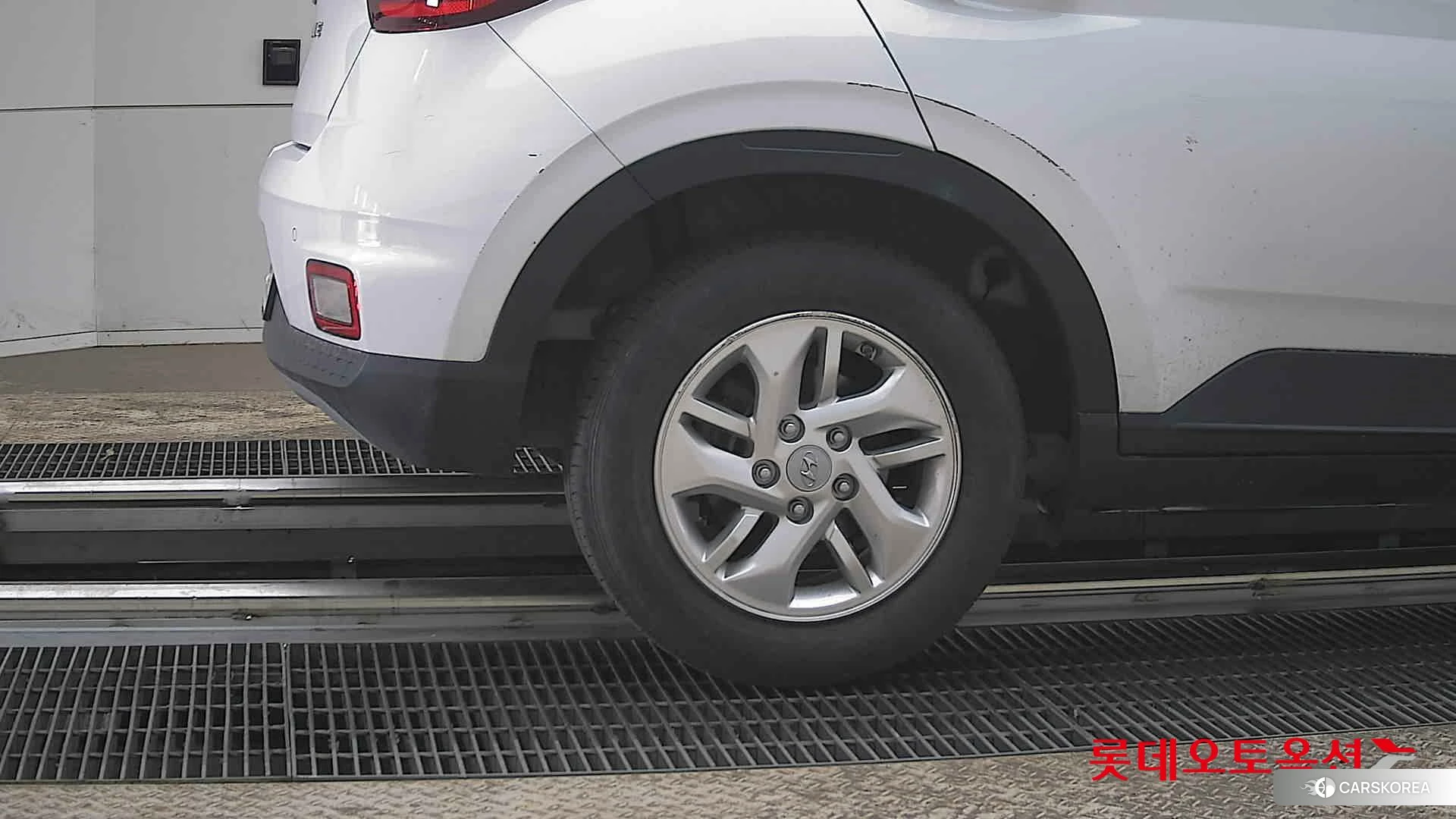 Hyundai Venue id 3888322 из Кореи 16