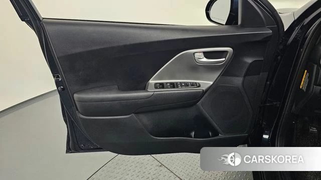 Kia Niro id 4390597 из Кореи 16