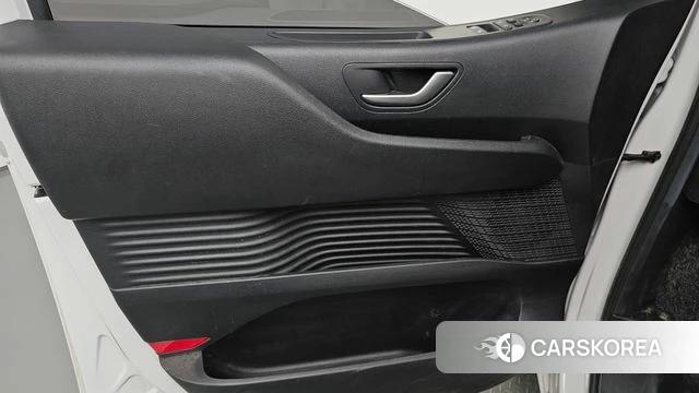 Hyundai Staria id 4427249 из Кореи 16