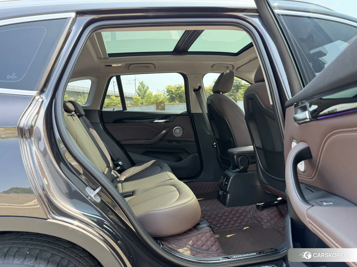 BMW X1 id 4452523 из Китая 16