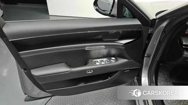 Genesis G90 (RS4) id 4773596 из Кореи 16