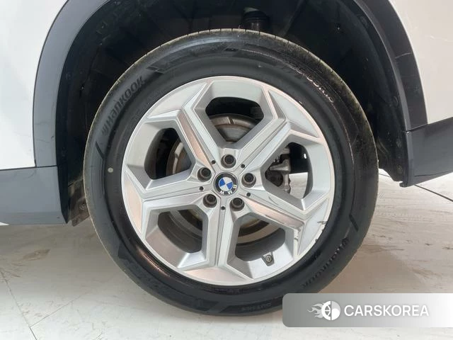 BMW X1 id 4399971 из Китая 16