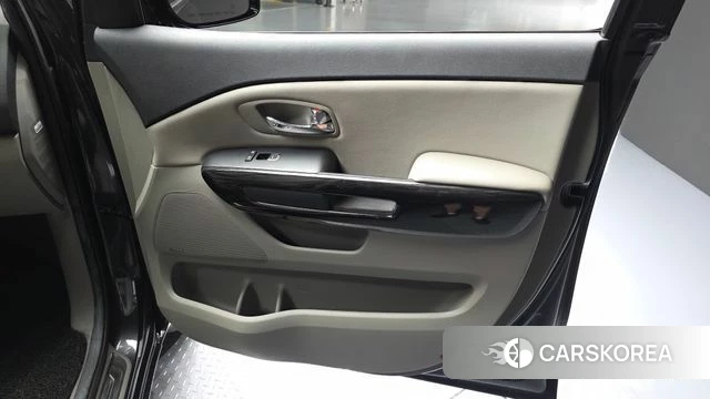 Kia The New Carnival id 4703199 из Кореи 16