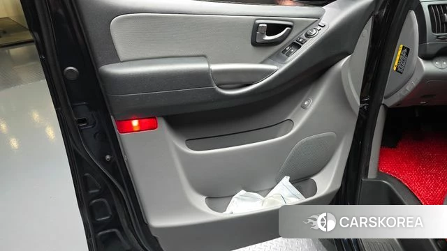 Hyundai The New Grand Starex id 4930326 из Кореи 16