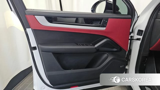 Porsche Cayenne (PO536) id 4322299 из Кореи 16