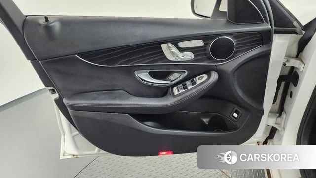 Mercedes-Benz C-Class W205 id 4520409 из Кореи 16