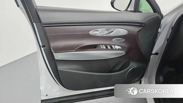 Genesis GV70 id 4202840 из Кореи 16