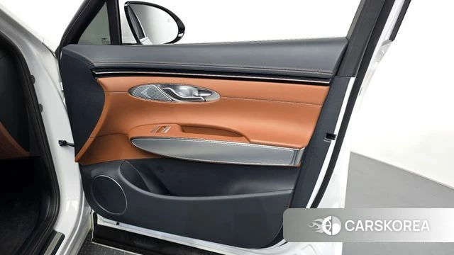 Genesis GV70 id 4899349 из Кореи 16