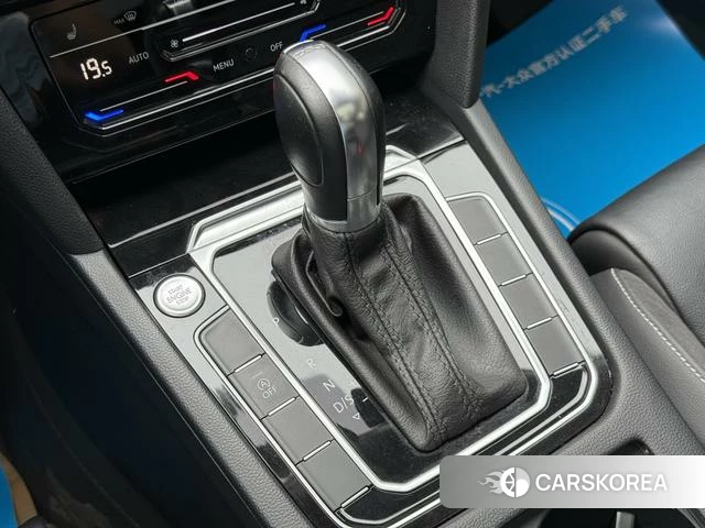 Volkswagen Magotan id 4394135 из Китая 16