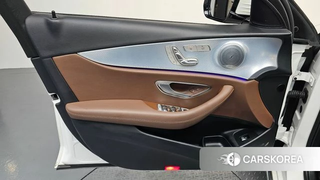 Mercedes-Benz E-Class W213 id 4331268 из Кореи 16