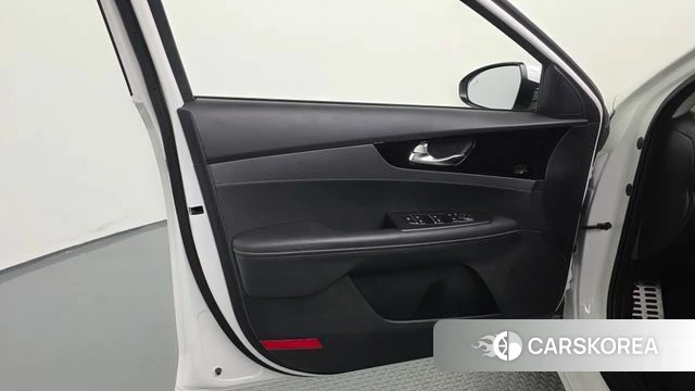 Kia The New K3 2nd generation id 4847634 из Кореи 16