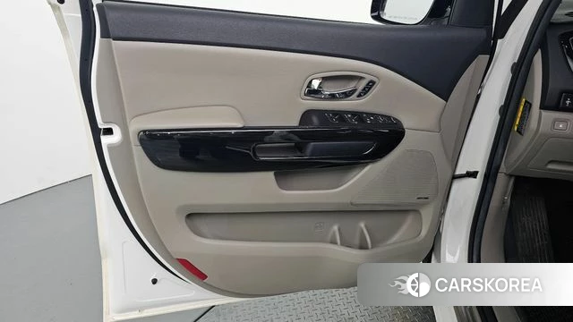 Kia The New Carnival id 4496876 из Кореи 16