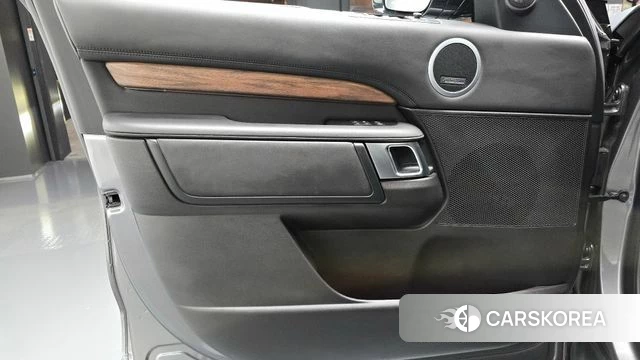 Land Rover Discovery 5 id 4232986 из Кореи 16