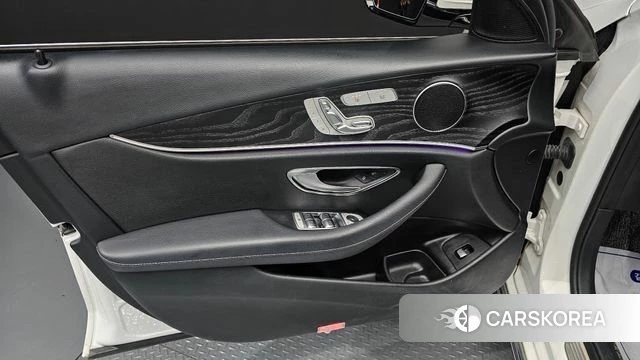 Mercedes-Benz E-Class W213 id 4398013 из Кореи 16
