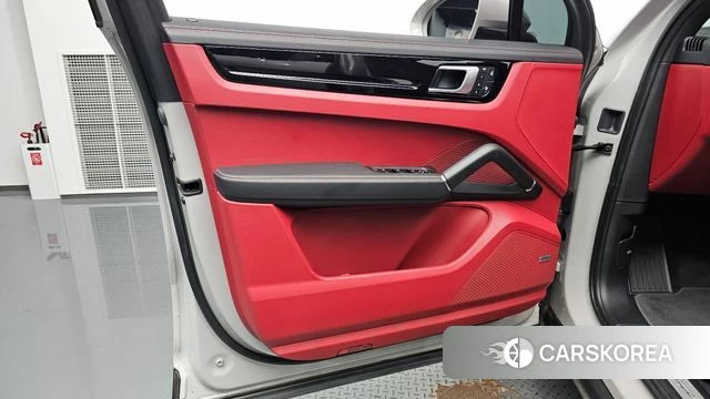 Porsche Cayenne (PO536) id 4619068 из Кореи 16
