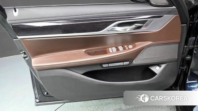 BMW 7 Series (G11) id 4558001 из Кореи 16