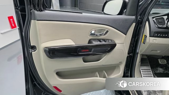 Kia The New Carnival id 4345571 из Кореи 16