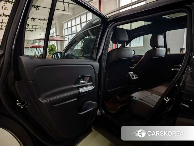 Mercedes-Benz GLB id 4359629 из Китая 16