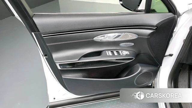 Genesis GV70 id 4231365 из Кореи 16