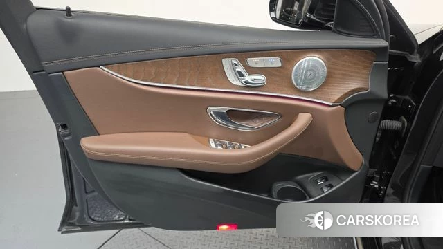 Mercedes-Benz E-Class W213 id 4232080 из Кореи 16