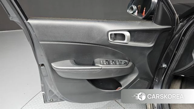 Hyundai Venue id 4613982 из Кореи 16