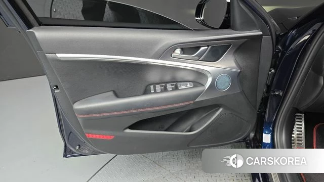 Genesis The New G70 Shooting Brake id 4607403 из Кореи 16