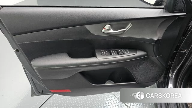 Kia Come New K3 id 4712924 из Кореи 16